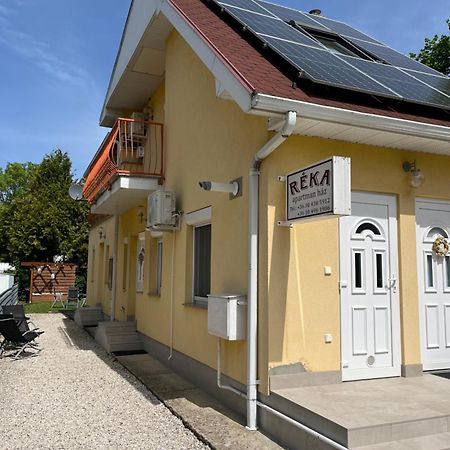 Reka Apartmanhaz Bük المظهر الخارجي الصورة